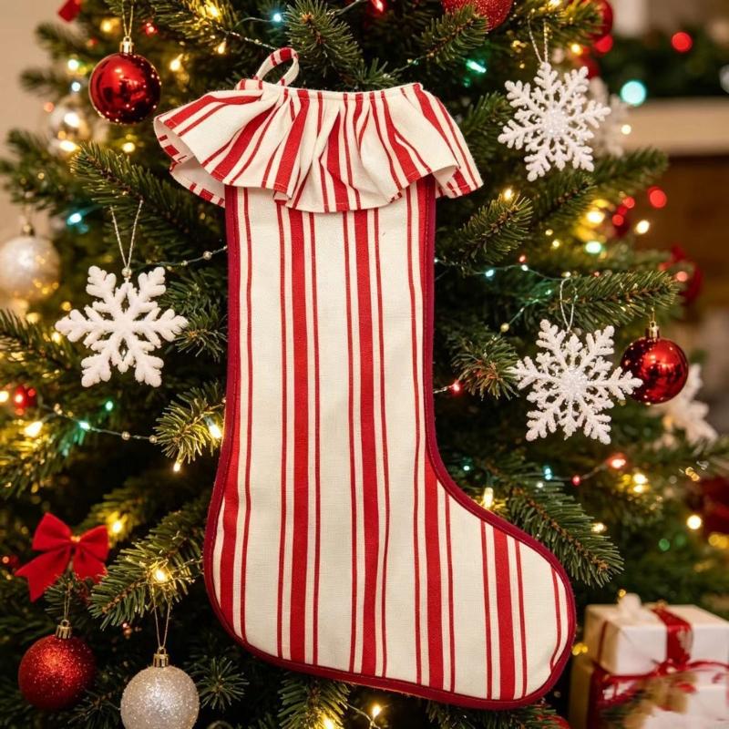 Giáng Sinh Vớ Váy Lót Họa Tiết - đánh giá và giá Christmas Stocking Hanging